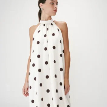 ROBE WARNA POIS